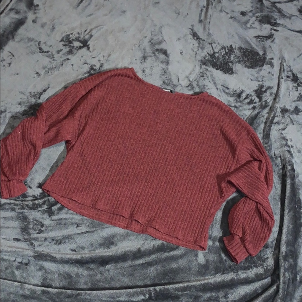 Maroon crop top